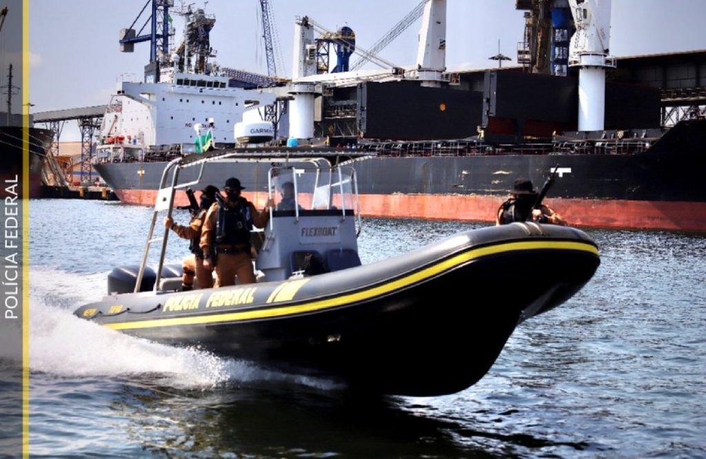 pf-realiza-operacao-mar-branco-e-maiau-contra-trafico-internacional-de-drogas-em-caraguatatuba-e-sao-sebastiao