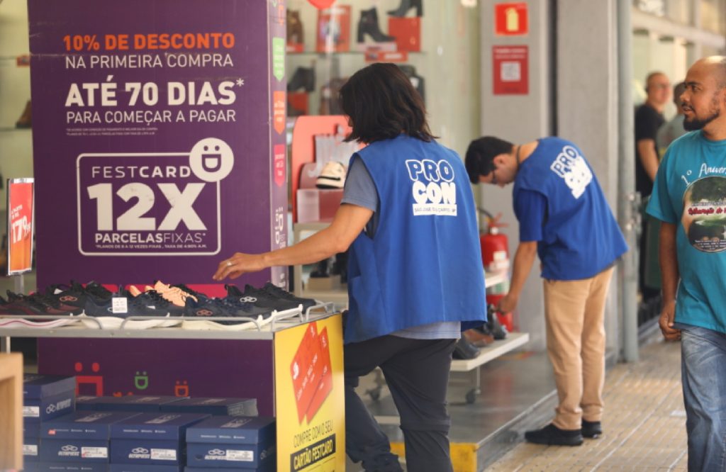 procon-de-sao-jose-dos-campos-intensifica-fiscalizacao-e-orienta-consumidores-para-a-black-friday