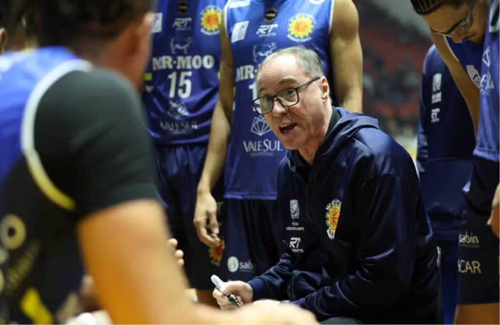 sao-jose-basketball-demite-tecnico-regis-marrelli-no-inicio-do-nbb