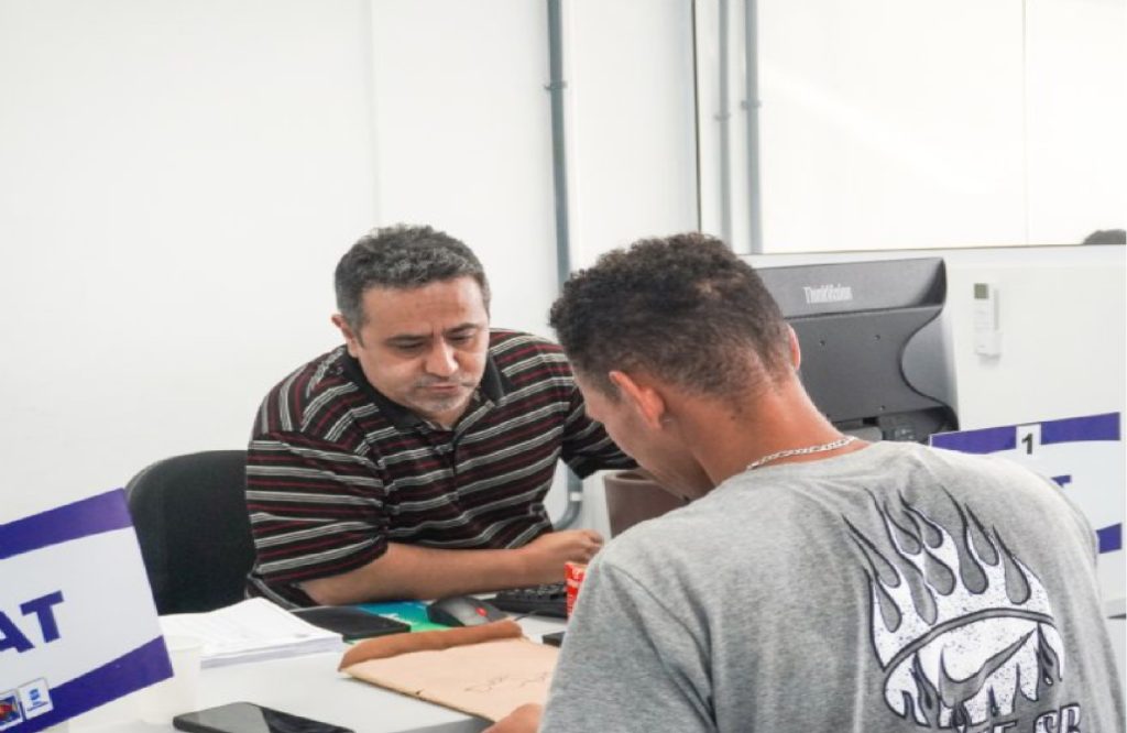 sao-sebastiao-inicia-a-semana-com-135-vagas-de-emprego-disponiveis-no-pat