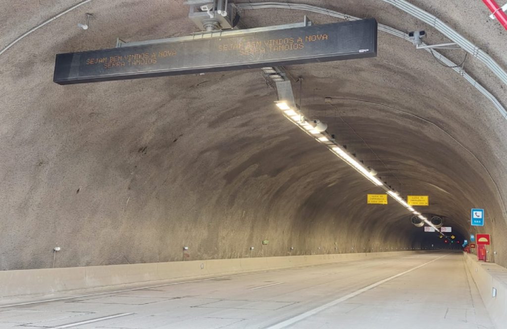 tamoios-realiza-fechamento-noturno-nos-tuneis-da-serra-nova-nesta-terca-feira