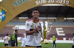 taubate-anuncia-o-lateral-esquerdo-italo-para-a-disputa-da-serie-a2-de-2026