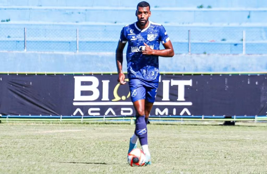 taubate-anuncia-retorno-do-zagueiro-luanderson-para-a-serie-a2-do-paulistao-2026