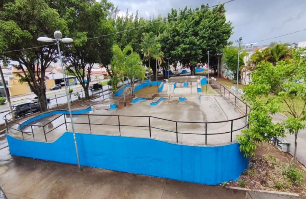 taubate-conclui-revitalizacao-do-skate-plaza-e-espaco-ganha-nova-pintura