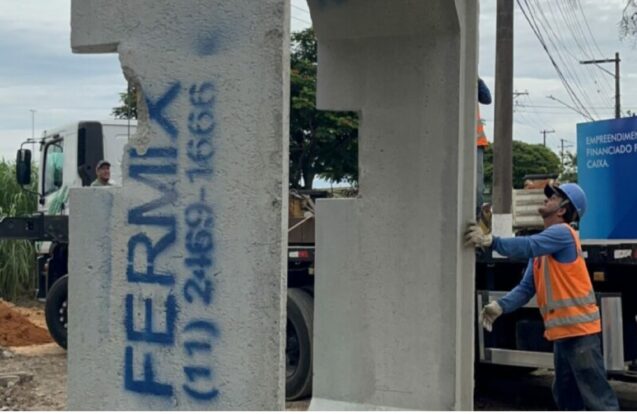Obra na Rua Florianópolis melhora drenagem e pavimentação em Guaratinguetá