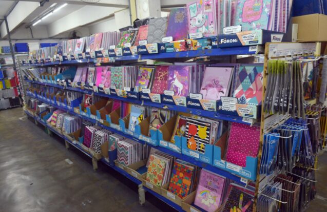 Procon de São José fiscaliza lojas de material escolar antes da volta às aulas