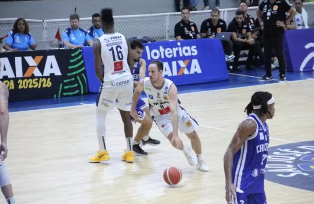 São José vira no último quarto e vence o Cruzeiro pelo NBB