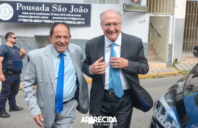 Aparecida recebe presidente da República em exercício Geraldo Alckmin