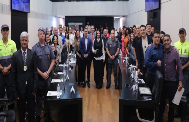 Evento na Alesp homenageia cidadãos e entidades de Jacareí