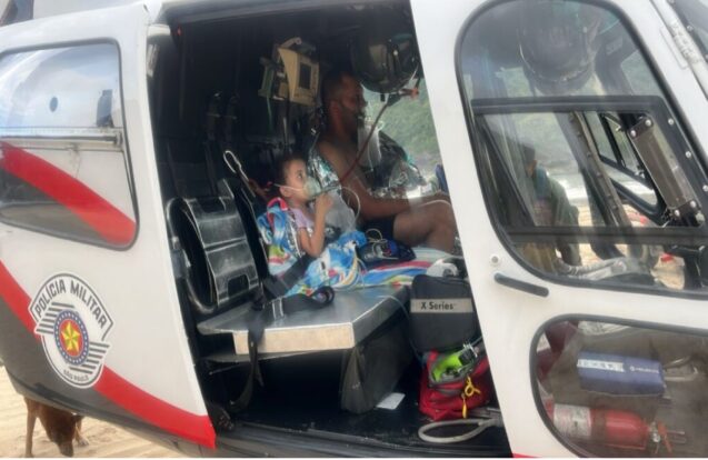 Família é resgatada após afogamento na Praia do Bonete em Ilhabela