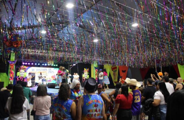 Festival de Marchinhas anima Carnaval em Pindamonhangaba