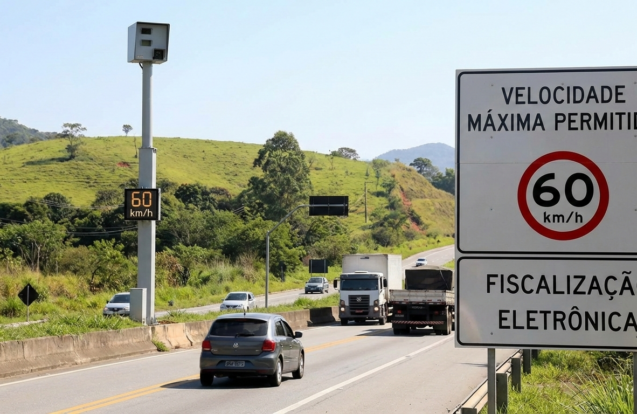 Novo radar começa a operar em rodovia estadual de Jacareí