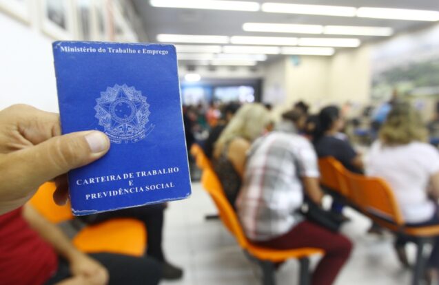 PAT de São José dos Campos abre fevereiro com 385 vagas de emprego