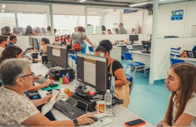 PAT de São Sebastião abre semana com 92 vagas de emprego