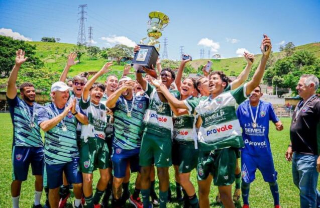 Pinda FC completa quatro anos e celebra conquistas na base