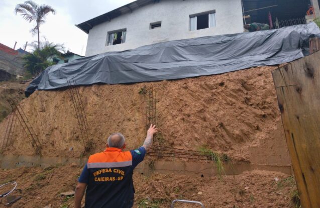 Risco de deslizamentos deixa cidades do Vale e Litoral Norte em estado de atenção
