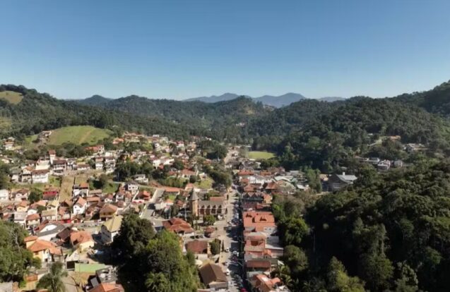 ð¨ Servidora é presa suspeita de desviar R$ 6 milhões da prefeitura em Santo Antônio do Pinhal