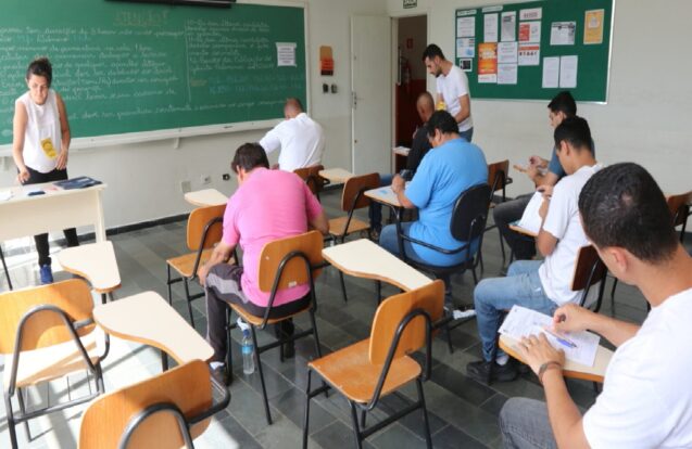 Mais de 5 mil fazem prova de concurso neste domingo em Jacareí