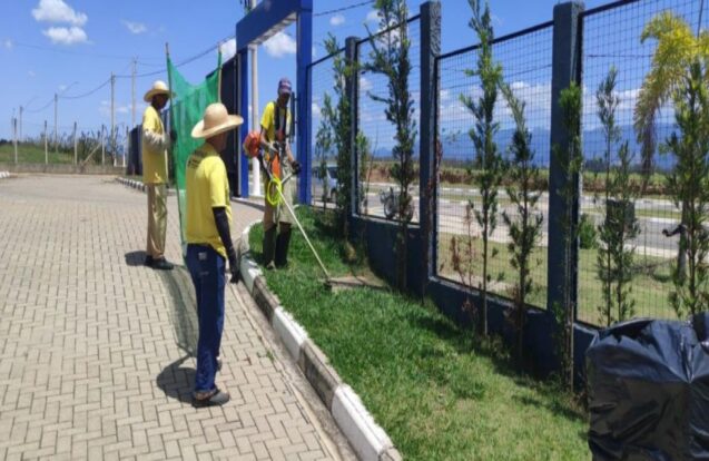 Pindamonhangaba intensifica limpeza nos cemitérios para o Dia das Mães