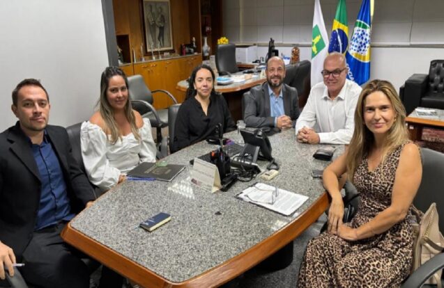 Prefeito de Pindamonhangaba busca recursos em Brasília para saúde e projetos