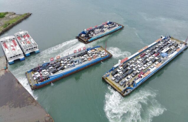 Travessia São Sebastião–Ilhabela recebe nova lancha e obra inédita