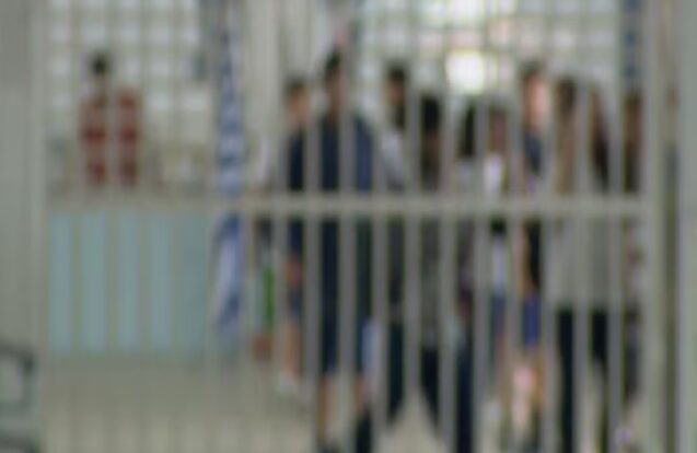 Adolescente que feriu professora em escola de São José é liberado