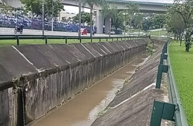São José dos Campos intensifica limpeza de canais para evitar alagamentos