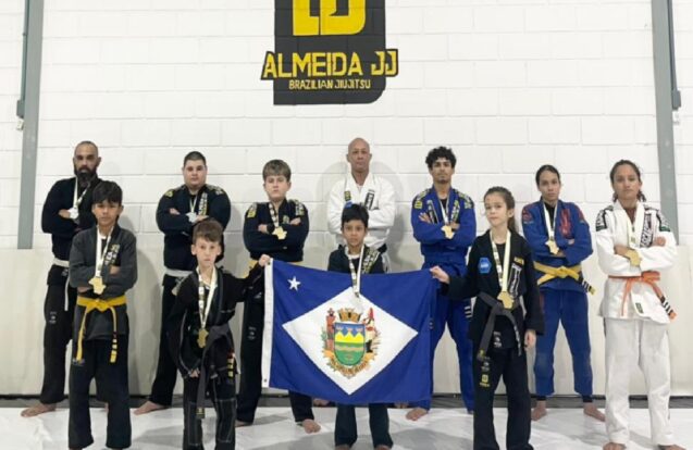 Taubaté conquista 12 medalhas em competição de lutas na região