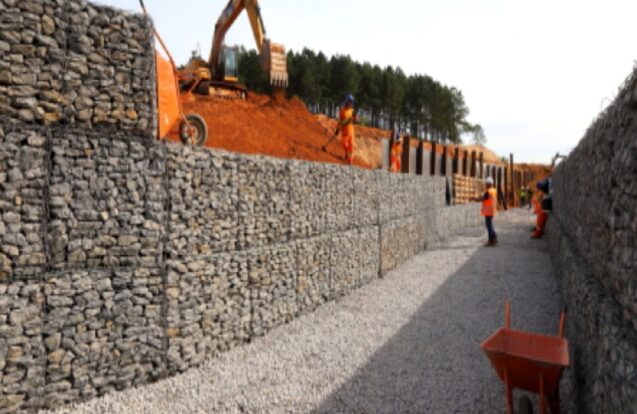 Obra contra enchentes avança no Balneário Paraíba em Jacareí