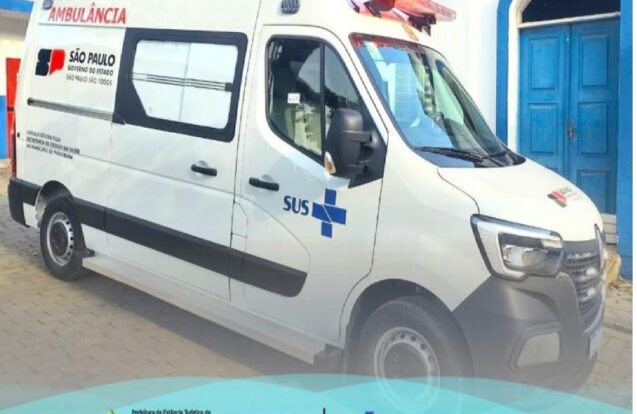 Paraibuna recebe nova ambulância para reforçar atendimento de saúde