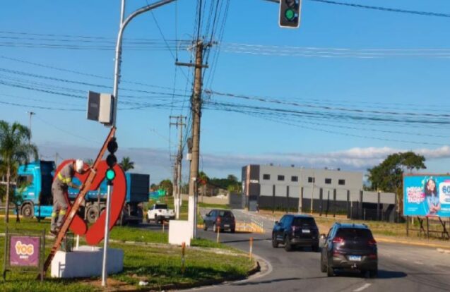 Pindamonhangaba terá novos semáforos entre Cidade Jardim e Araretama a partir de segunda-feira