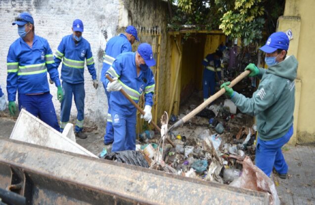 Prefeitura recolhe 3,5 toneladas de materiais de imóvel em São José dos Campos