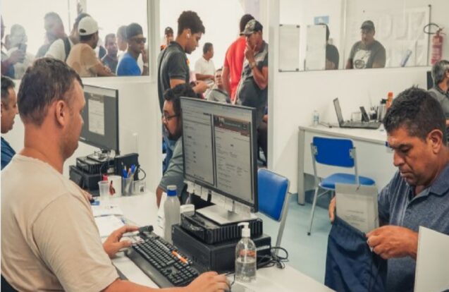 São Sebastião tem 93 vagas de emprego abertas em várias áreas
