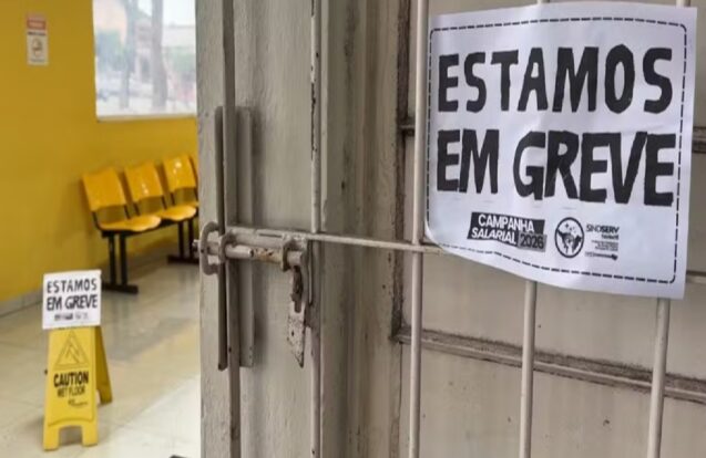 Greve dos servidores de Taubaté continua após audiência terminar sem acordo
