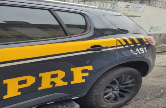 Menina de 11 anos é resgatada pela PRF após ser encontrada sozinha na Via Dutra em Taubaté