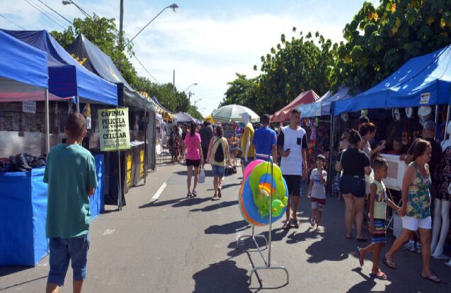 São José dos Campos entrega mais de 800 alvarás para feirantes do Colonial e da Barganha