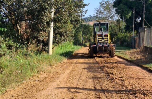Taubaté intensifica melhorias em estradas rurais com obras de drenagem e nivelamento