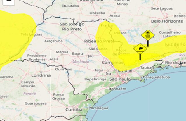 Frio intenso cobre Campos do Jordão de branco e geada volta a chamar atenção
