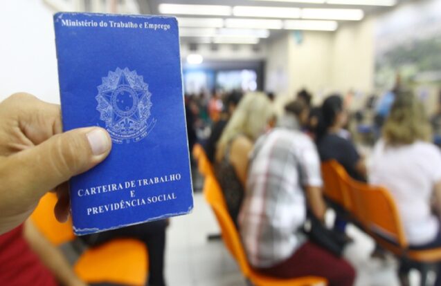PAT de São José oferece 735 vagas de emprego nesta terça-feira