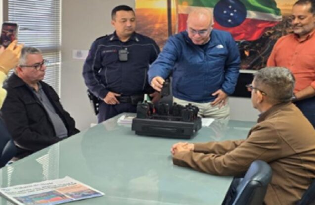 Pindamonhangaba reforça segurança com câmeras corporais para GCM e agentes de trânsito
