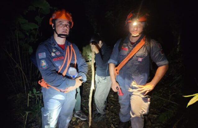 Duas turistas se perdem durante trilha no Pico do Baepi, em Ilhabela