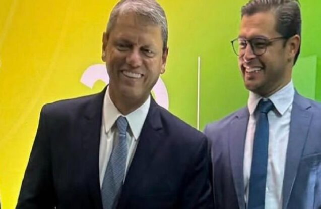 Governador Tarcísio participa de encontro político em São Sebastião nesta quarta