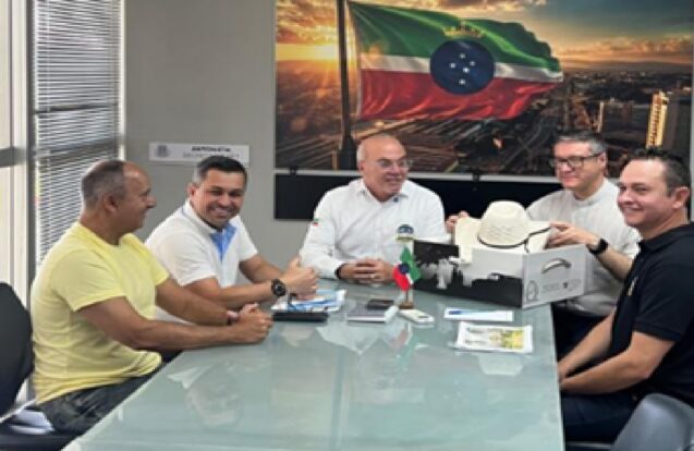 Pindamonhangaba leiloa chapéu de Zé Neto para restaurar Igreja Matriz