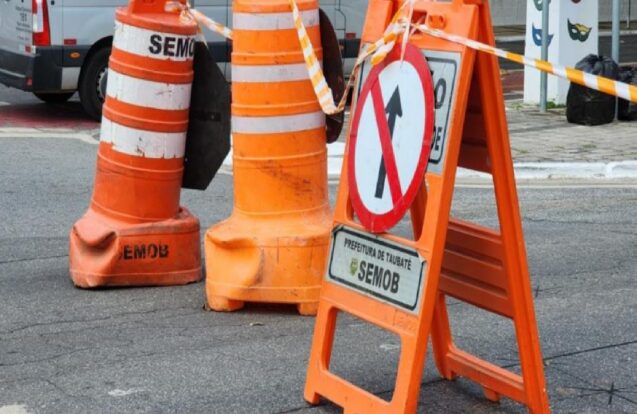 Obras de saneamento alteram trânsito em Taubaté nesta quarta