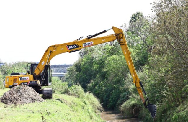 São José dos Campos amplia limpeza de córregos antes do período de chuvas