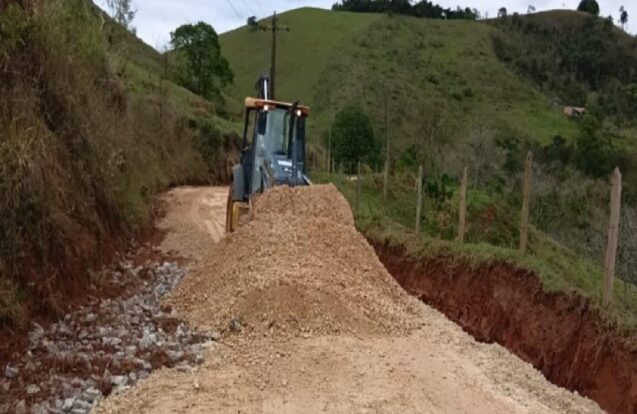 Taubaté conclui manutenção na estrada da Pedra Grande