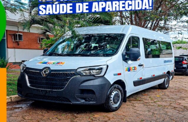 Aparecida amplia frota da Saúde com nova van para transporte de pacientes