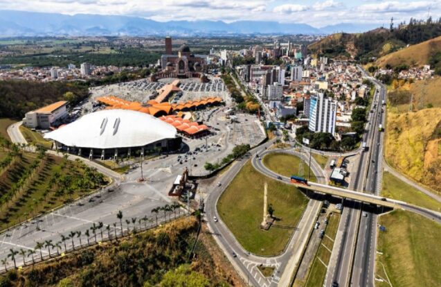 Aparecida se prepara para receber milhares de romeiros neste feriado