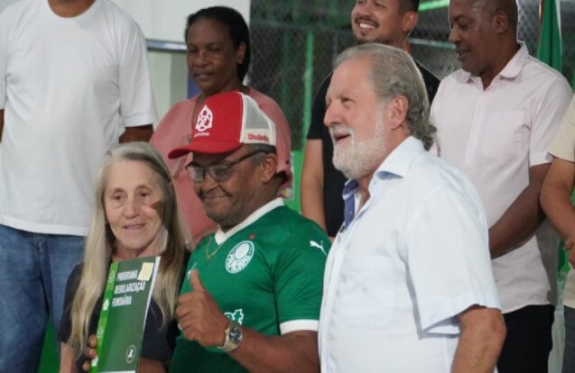 Ilhabela entrega títulos de propriedade a 159 famílias do Reino I