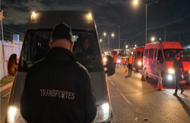 São José dos Campos fiscaliza 83 vans em operação de transporte fretado